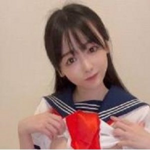 OnlyFans网红yuahentai的视频合集：清新淡雅、热情活泼、让你感受到简单而又美好的生活