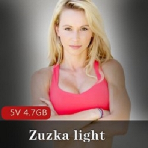 火爆欧美健身女神Zuzka_light：性感腹肌、减肥塑形，5部4.7G写真Hji pian私人视频