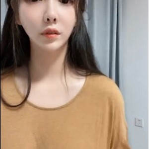 酥柚直播小奶猫：大罩杯女主播福利视频密码房表演资源合集103V-3.51G